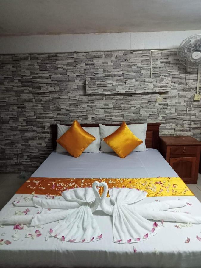 White River Guesthouse Phnom Penh Exterior photo